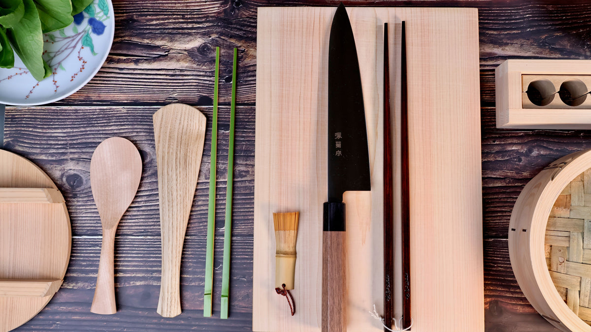hinoki kitchen craft shop alll japanese kitchenware and cookware various items and shapes neatly arranged with dark gray background