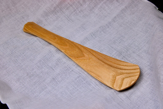 Okubo House Handmade Rice Scoop Chestnut