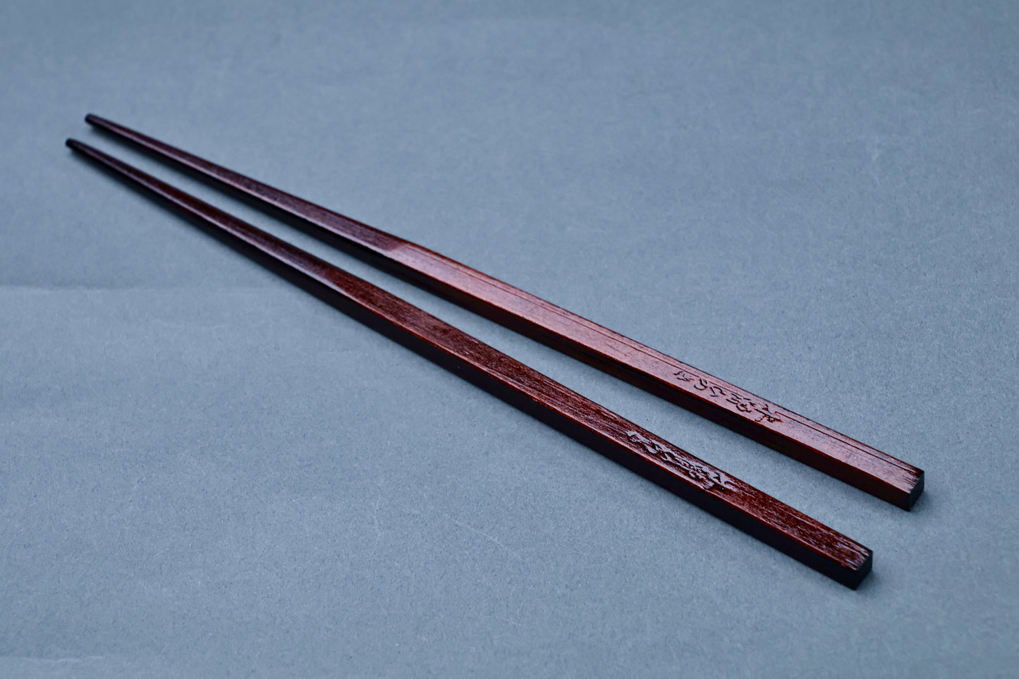 Suri Urushi Chopsticks Hinoki 22cm