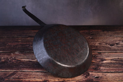 Turk Hand-Forged Iron Frying Pan 28cm