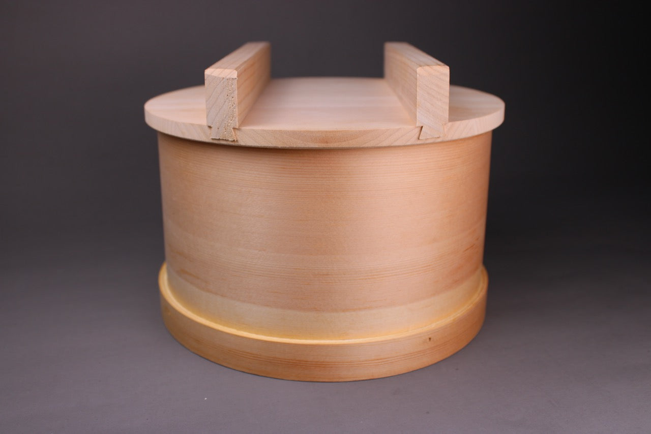 wappa hinoki wood seiro steamer with lid closeup 