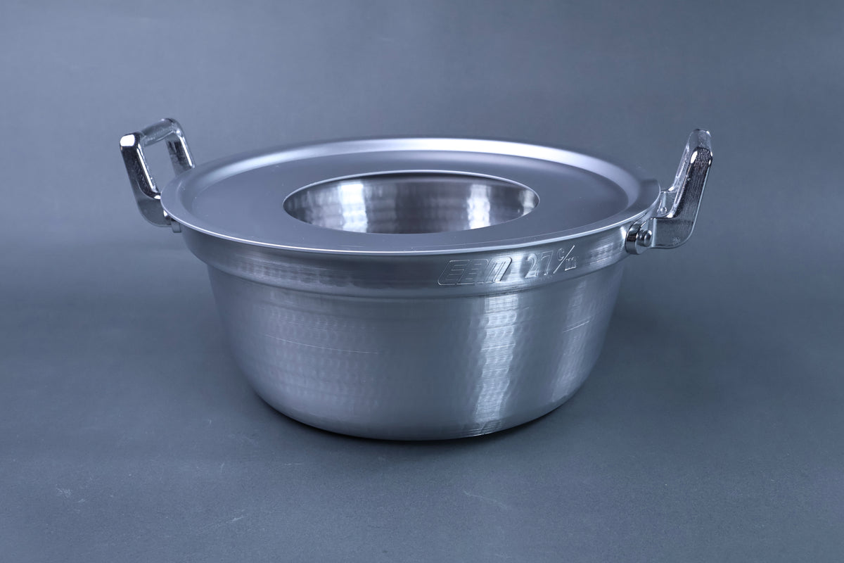 Dantsuki seiro pot 27cm with steamer collar insert showing raised center opening for seiro basket on grey background