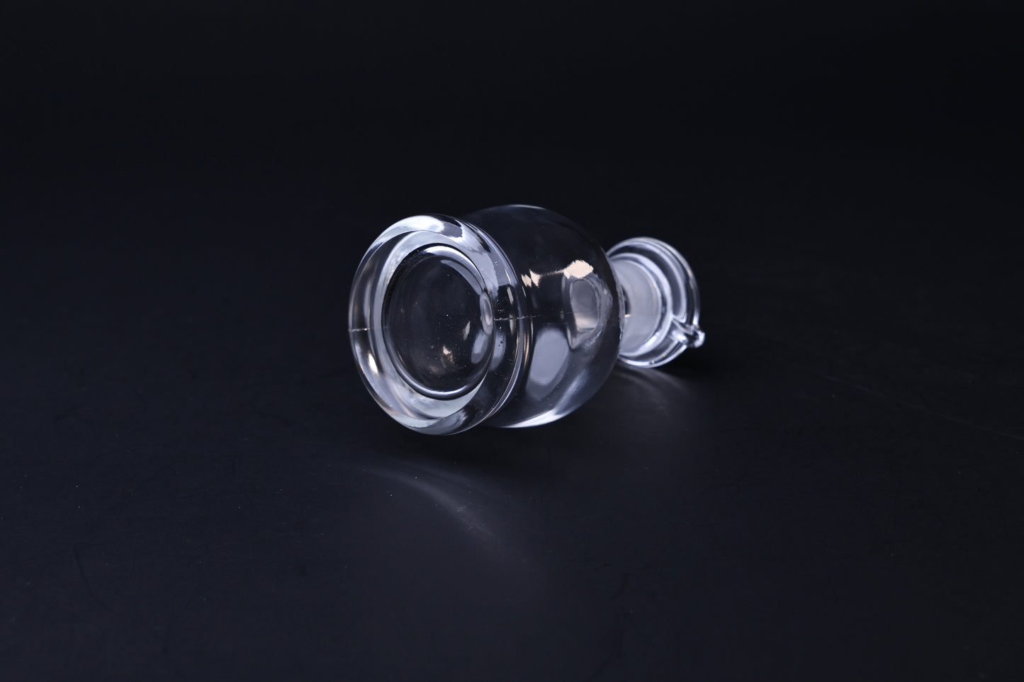 Hirota Glass soy sauce cruet — bottom view showing thick glass base construction
