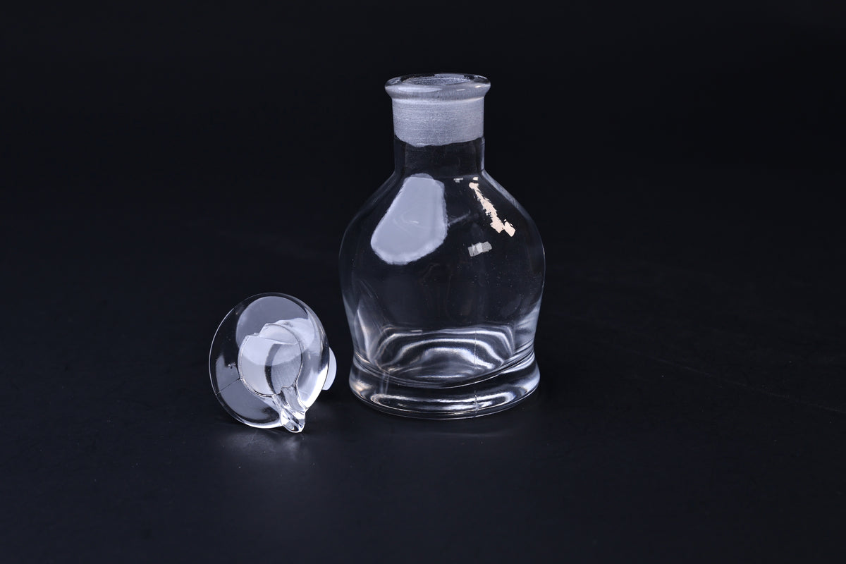 Hirota Glass soy sauce cruet — bottle and stopper shown separately displaying ground glass fit