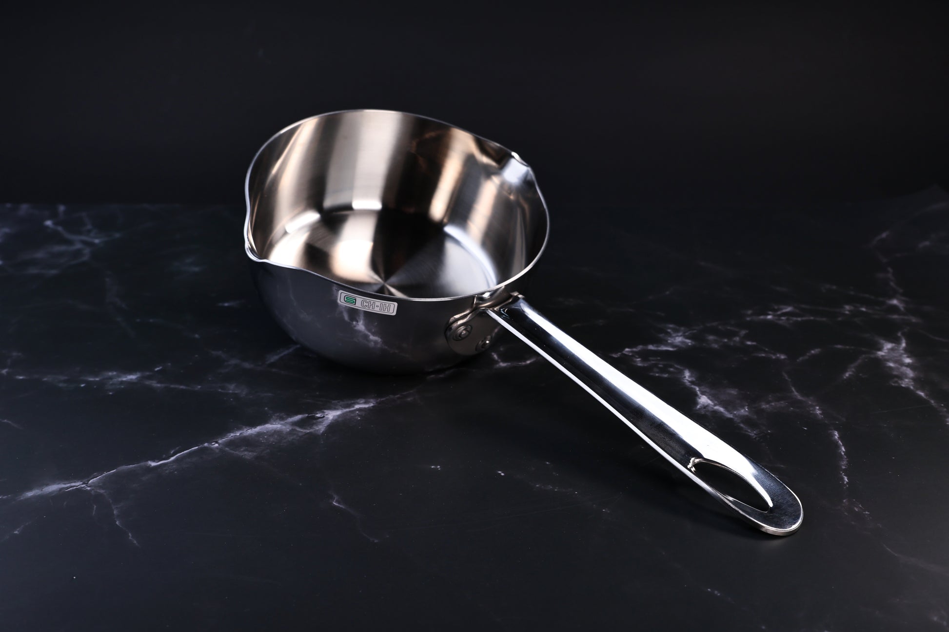 Mt. Fuji Steel Clad Yukihira saucepan 16cm showing polished stainless interior and dual pour spouts