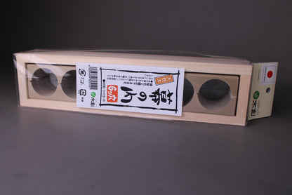 onigiri makunouchi bale mold by youbi kisou life yamacoh on side in package showing kanji describing item size brand made in japan 