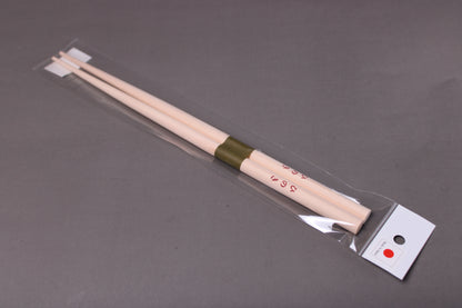 saibashi round cooking chopsticks by yamacoh youbi kisou life packed in clear plastic with red paper backing and sticker writing hinoki in hiragana with grey background closeup of chopsticks in package