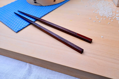 Suri Urushi Chopsticks Hinoki 22cm