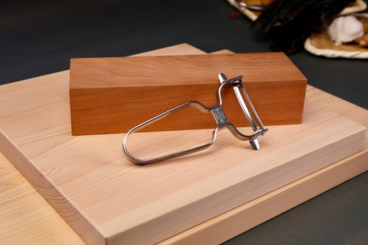 Vegetable Peeler