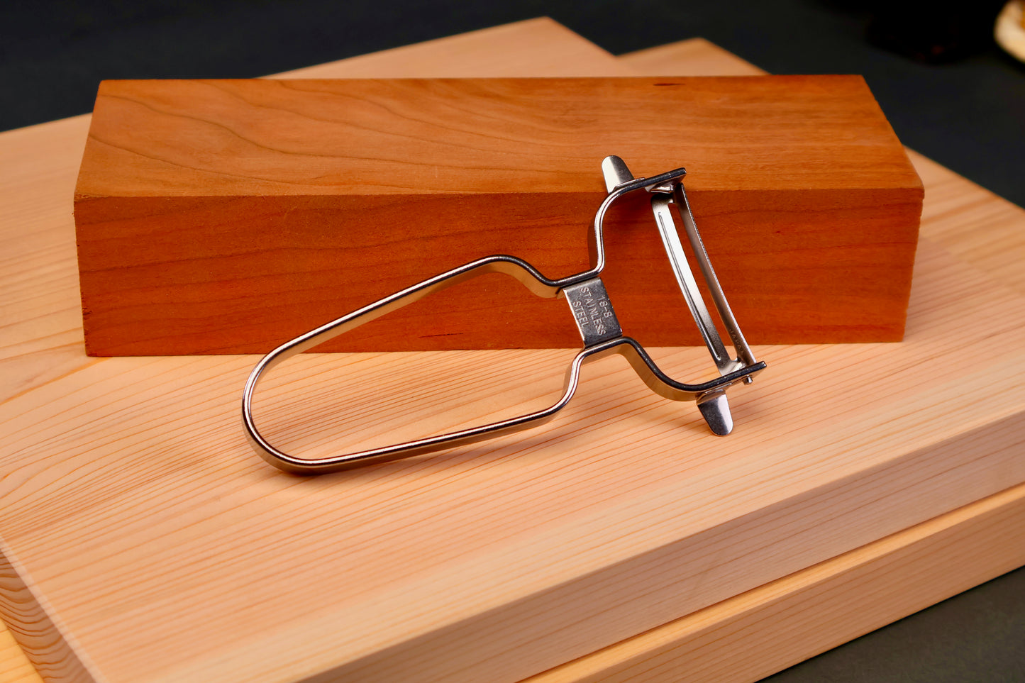 Vegetable Peeler