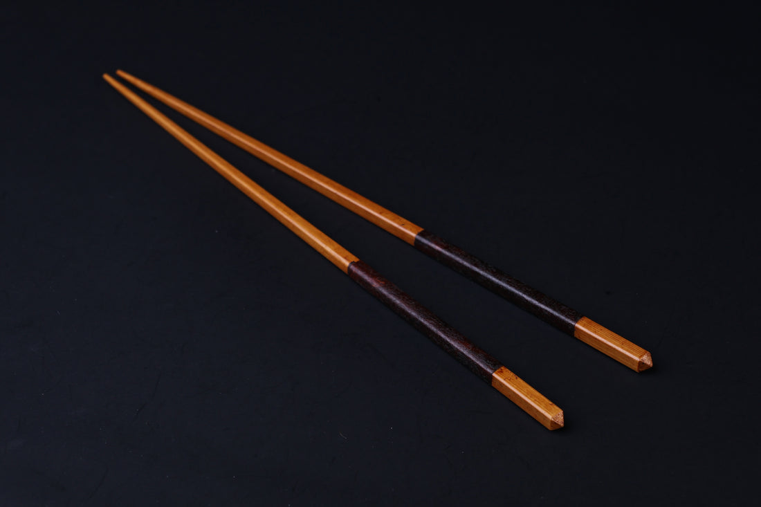 Suri urushi cooking chopsticks 30cm — full flat lay view showing bamboo body, urushi grip band, and square handle ends
