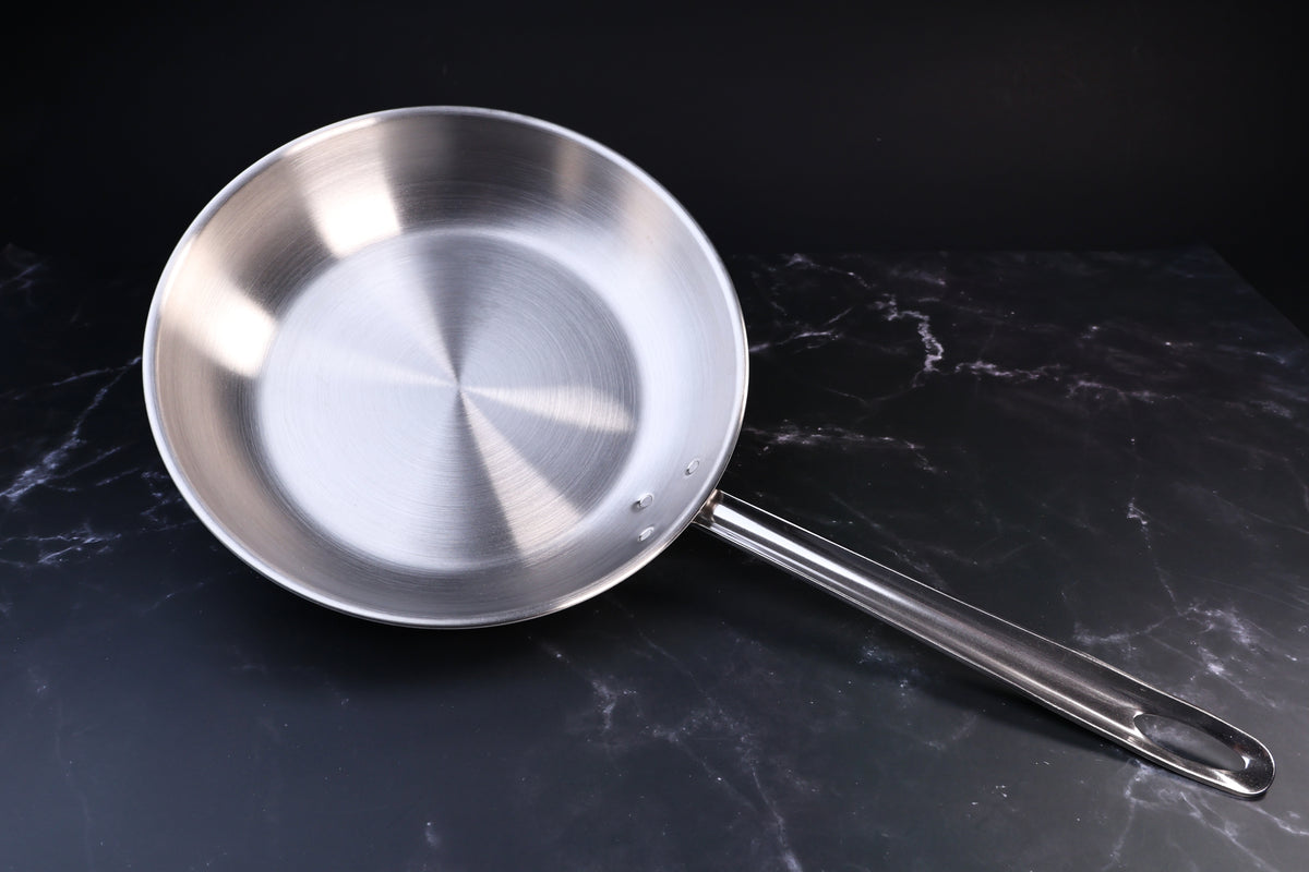 Torino stainless clad frying pan 26cm — interior cooking surface and brushed stainless finish