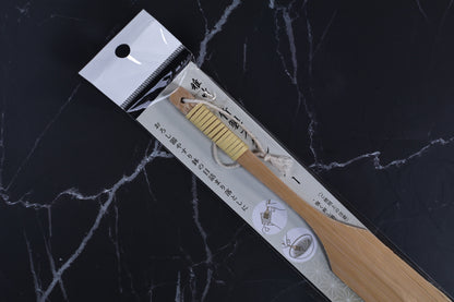 Yakumiyose bamboo brush 18cm — close-up of bamboo ring handle and cotton cord detail